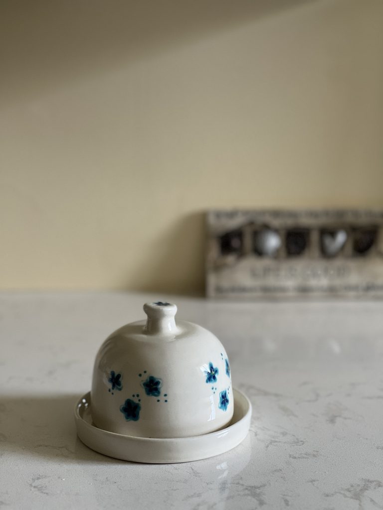 Dragonfly Clay Creations, Pottery Studio, Cornwall, Ontario, Pottery Stoneware, Butter Dish