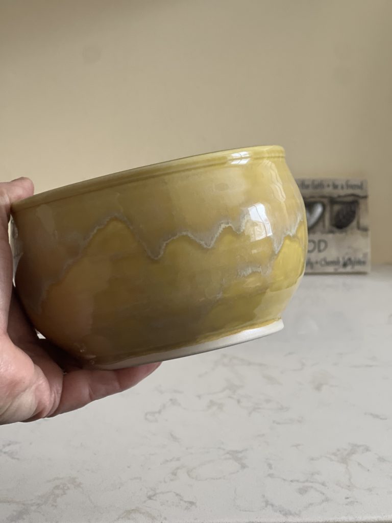 Dragonfly Clay Creations, Pottery Studio, Cornwall, Ontario, Pottery Stoneware, Bowls, Handmade