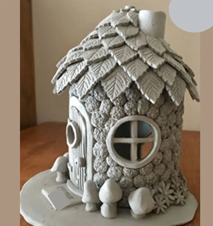 Pottery Workshop, Cornwall Ontario, Dragonfly Clay Creations, Bernadette Lapierre, Cline House Gallery, Fairy House